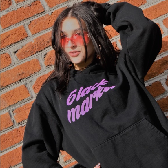 Meet your Poshers; duo Valerie & Daughter Peyton - Picture 5 of 12